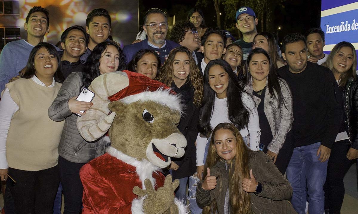 Octavio Díaz, Teus y comunidad estudiantil