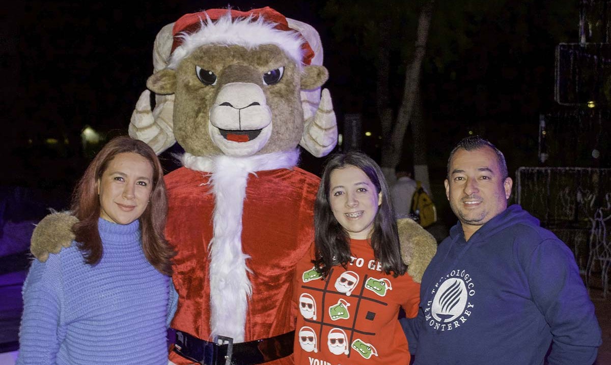 Cristina Andriano, Teus, Ana Cristina Cárdenas y Hugo Cárdenas