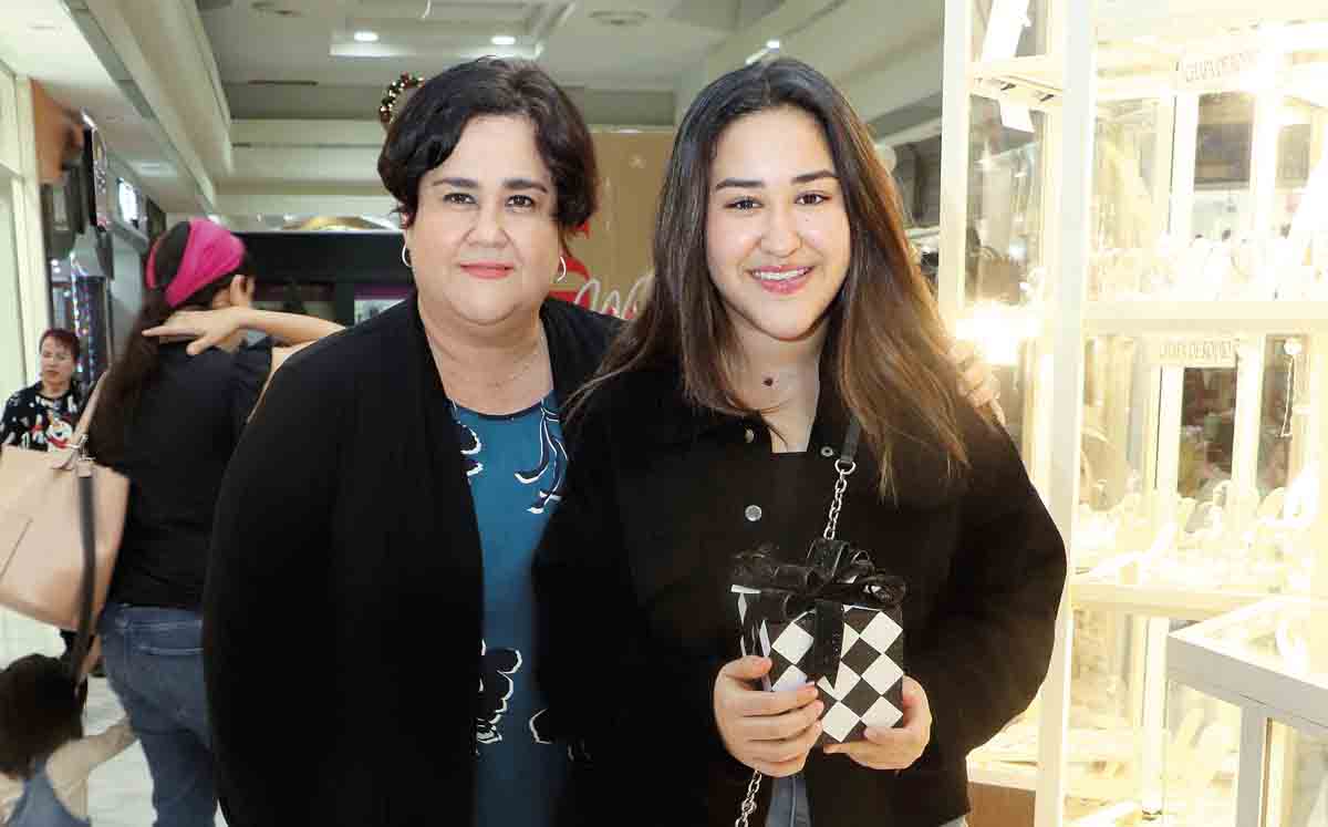 Olivia Rojas y Luciana Aguilar / Fotos: Dennis Hernández