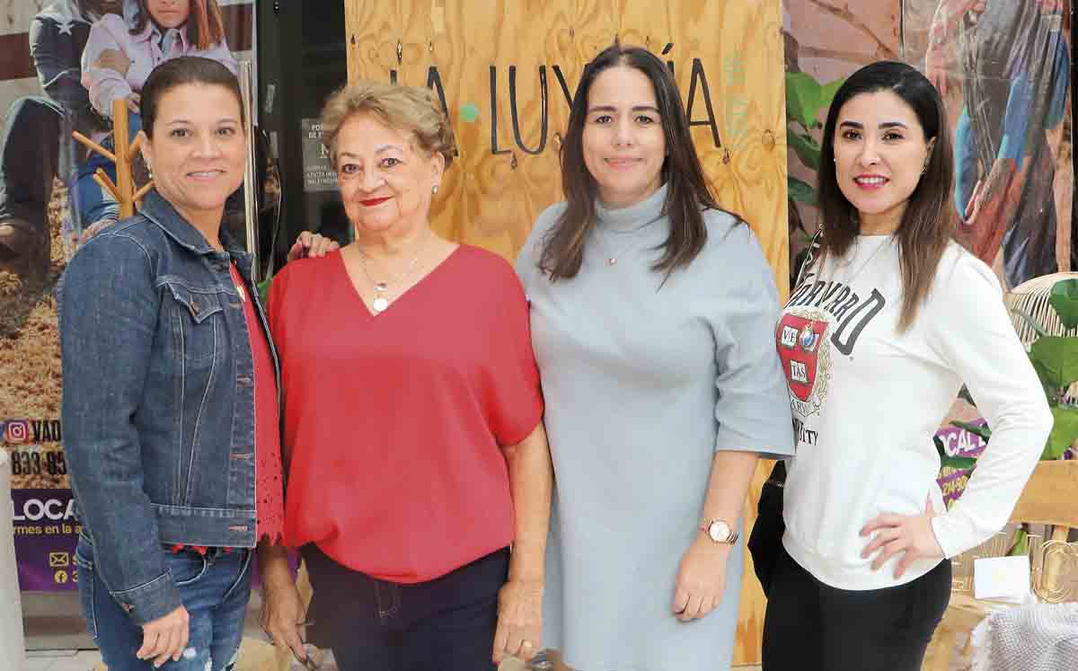 Adriana García, Lucy Moses, Margarita Morales y Ari Fregoso / Fotos: Dennis Hernández