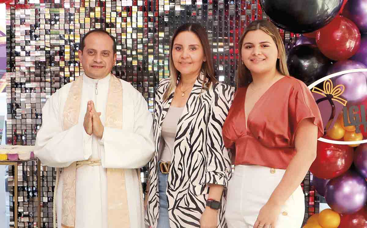 Óscar López, Erika Ponce y Zayra López / Fotos: Dennis Hernández