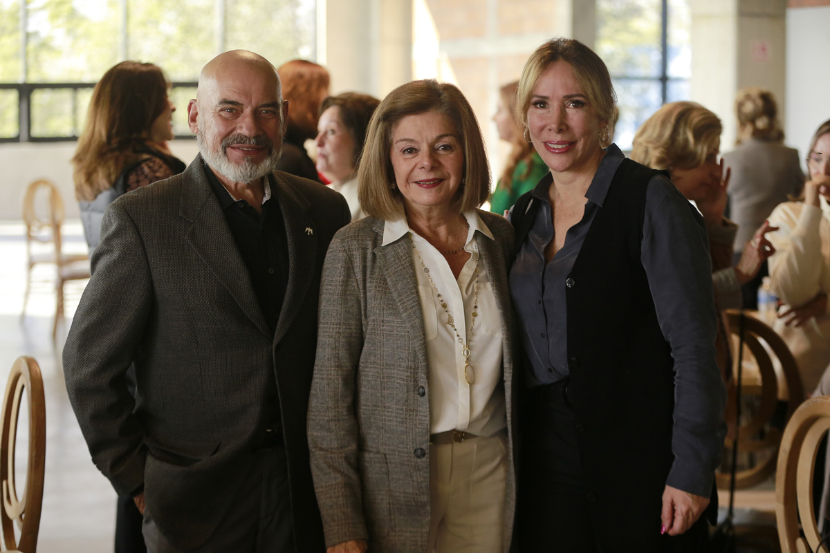 Alberto Villarreal, Lily Navarro y Sandra Gojón