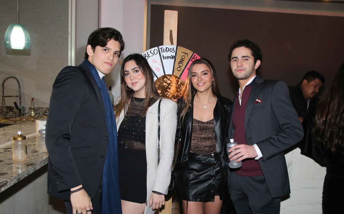 Alberto Villarreal, María Fernanda Elizondo, Monse Chávez y Cheko Castillo