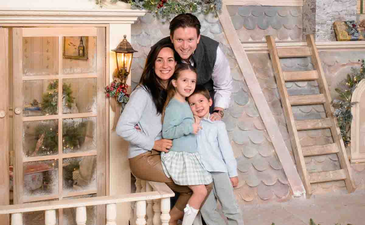Ana Luisa Rodríguez acompañada de su familia / Fotos: Goga Photography