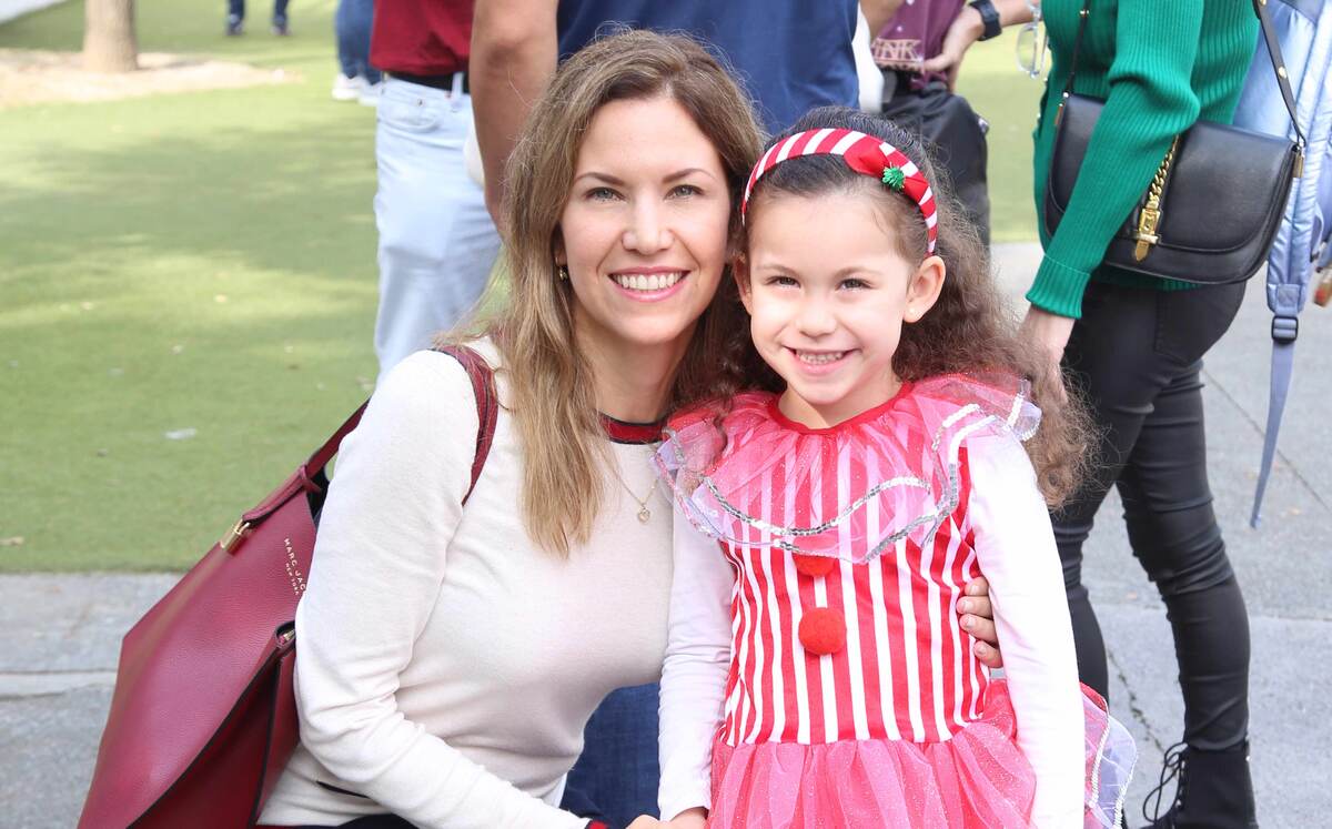 Ana Patricia San Vicente y Denisse González