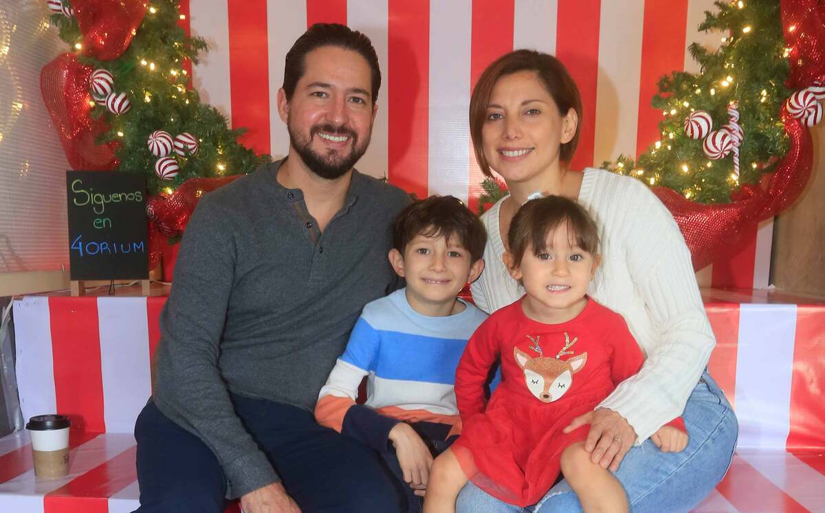 Jaime Tamez, Lorena Rocha de Tamez, Eugenio Tamez y Amelia Tamez