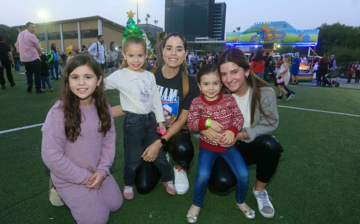 Paula Barrera, Rebeca López, Carolina Ortega, Roberta Barrera y Sara Castillo