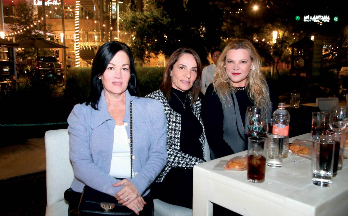 Sandra González de Carrasco, Isabel Ruenes de Martín y Claudia Félix