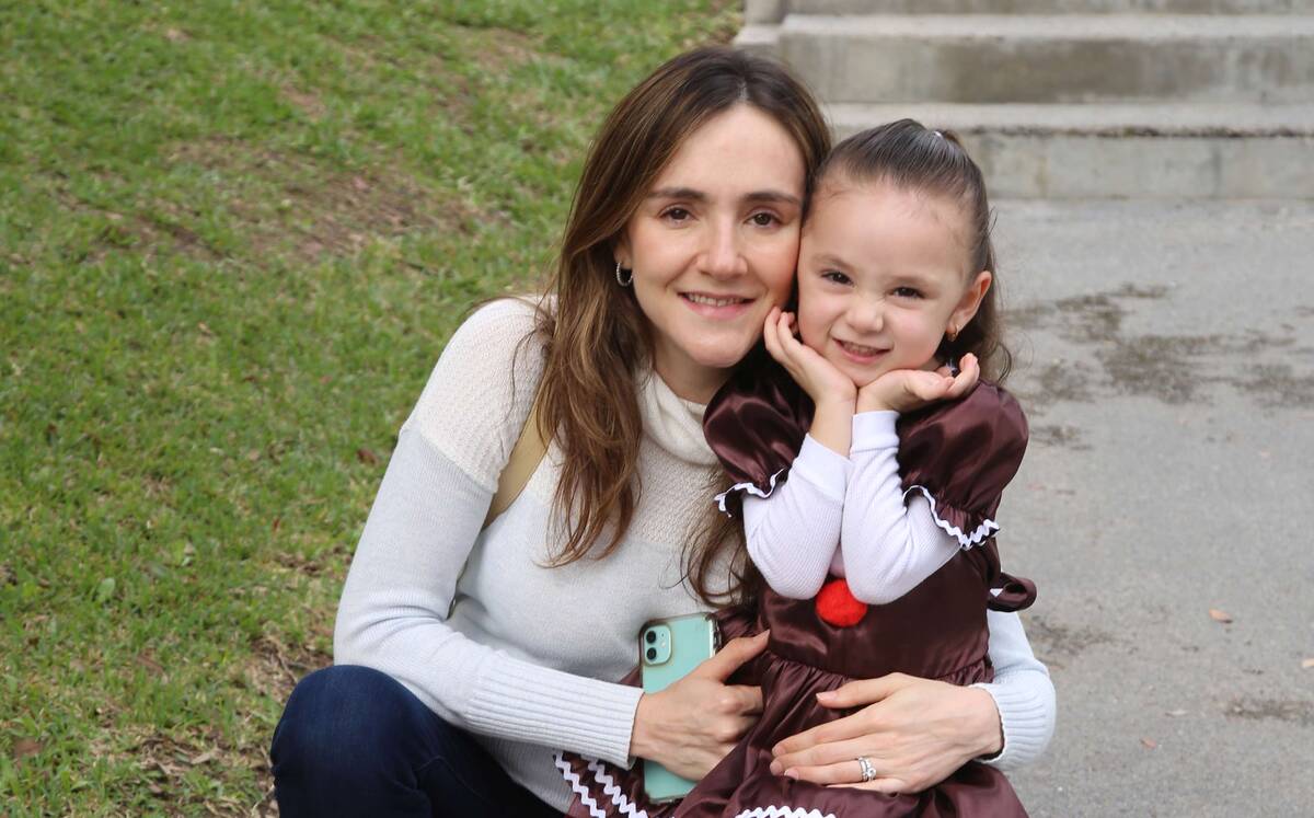 Sonia Menchaca y Ximena Calles
