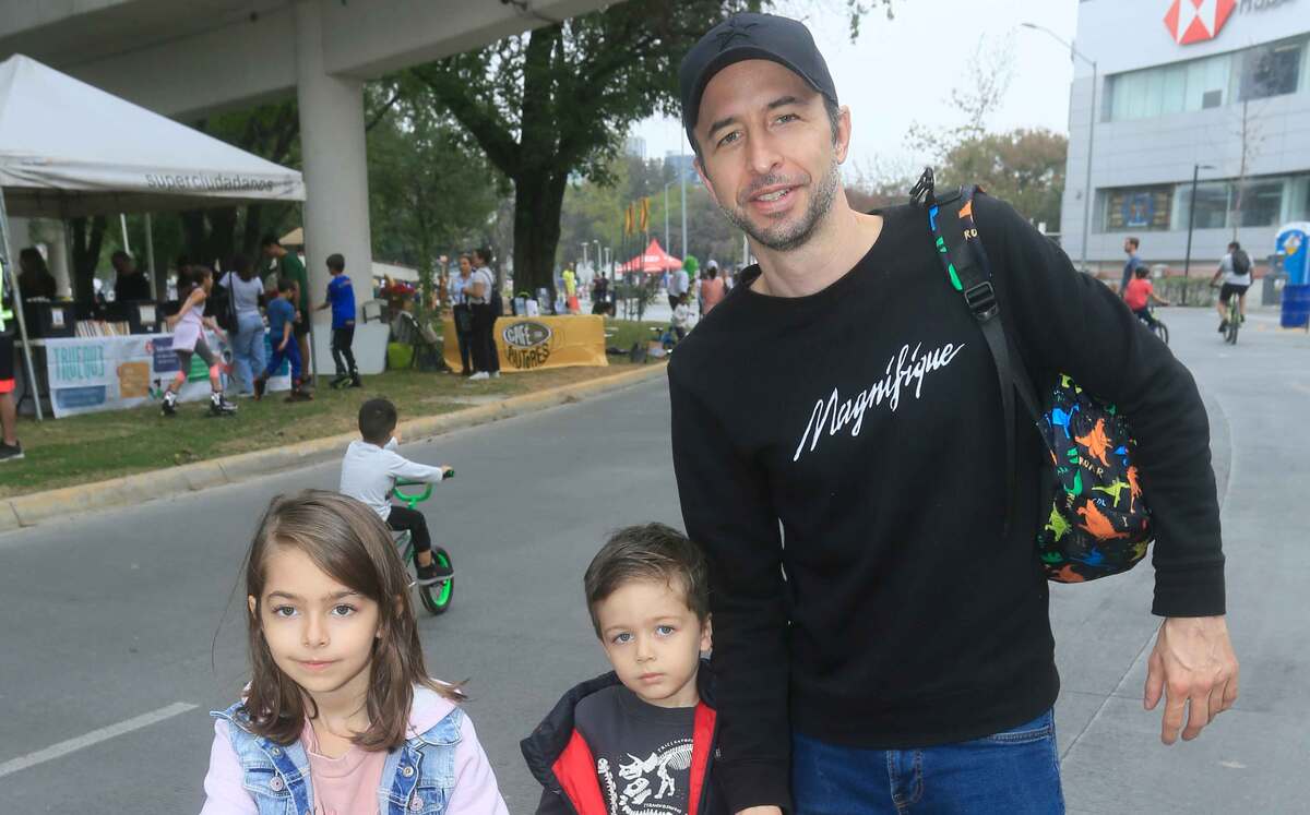 Violeta López, Leo López y Armando López