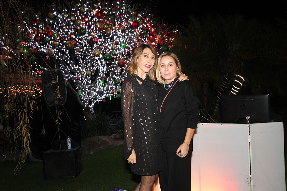 Maribel de Pizano y Cecilia López