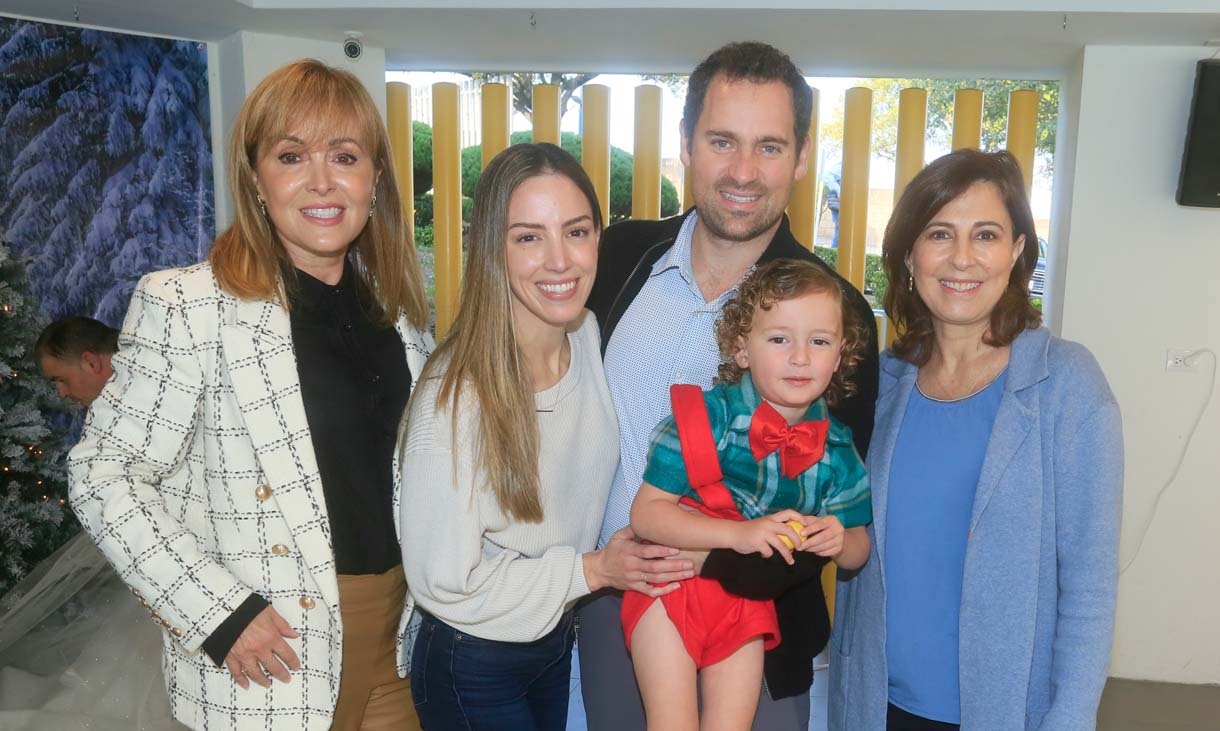 Ivette de Ferrara, Mariana Cueva de Ferrara, Iván Ferrara, Iván Ferrara, Bicha de Cueva
