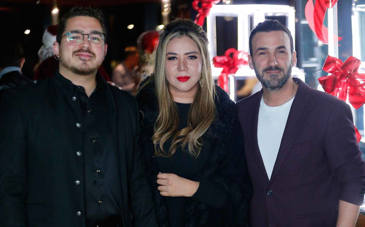 Alejandro Quintanilla, Brenda Robles y Noe Zambrano