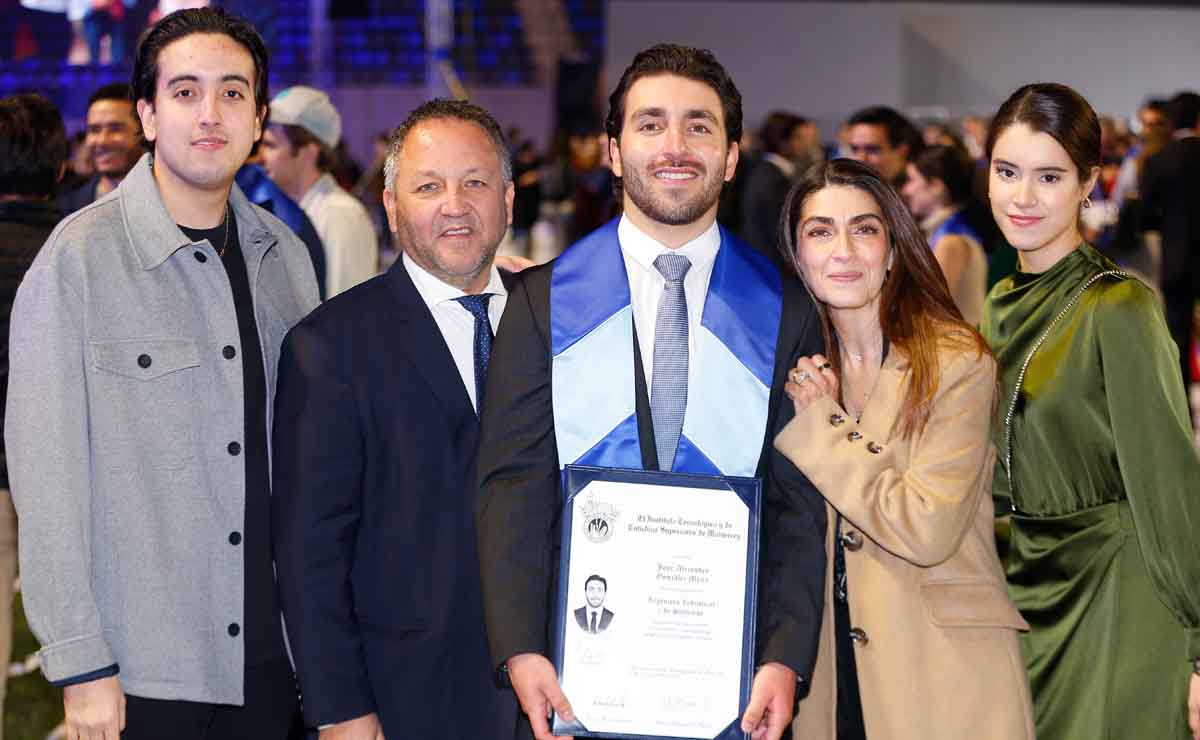 Luis Salcido, Roberto González, José Alejandro González, Xitlali Mejía y Rebeca Esquer / Fotos Daniel Saldívar