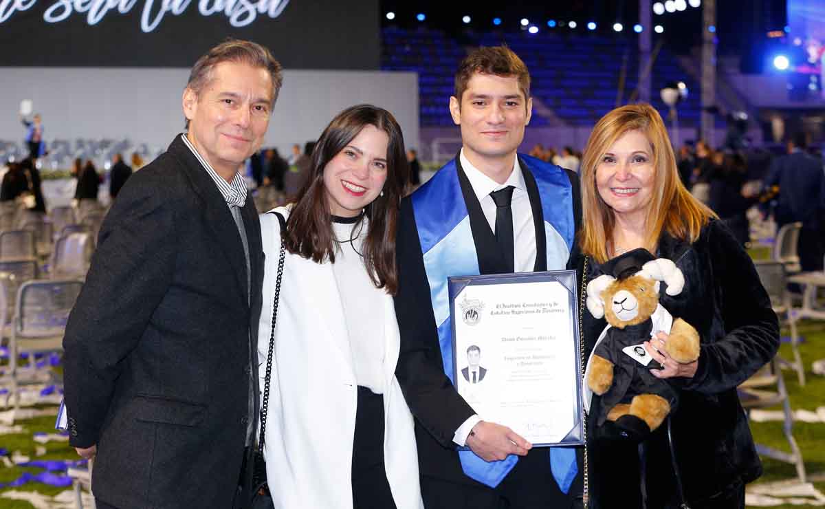 Raúl González, Valeria González, David González y Patricia Morales / Fotos Daniel Saldívar