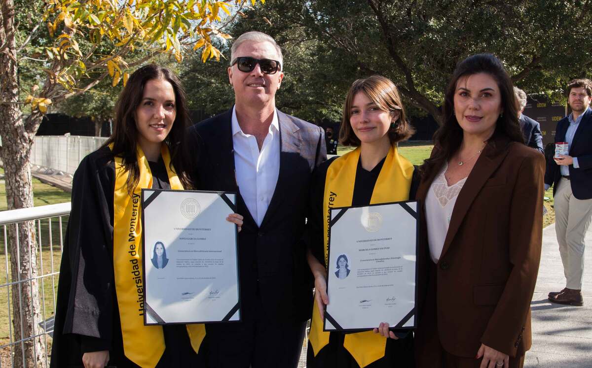 Sofía García, Manuel Gómez, Marcela Gómez y Marcela Salinas