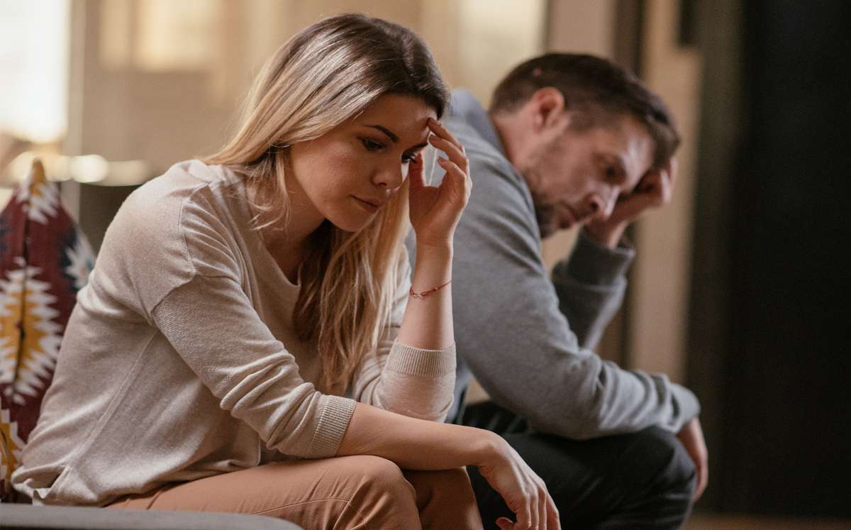 Las parejas con burnout sienten agotamiento y falta de motivación.