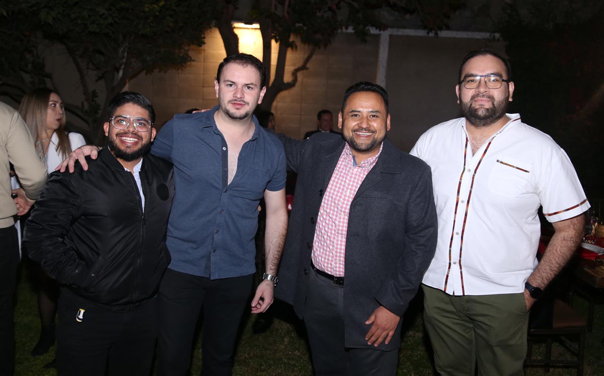 Raúl, Ángel, Alejandro y Adriel