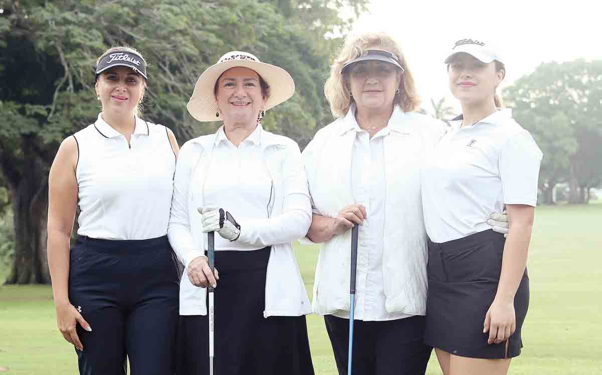 Andrea Leal, Ana Betty Gutiérrez, Alicia de Leal y Andrea Elizondo / Fotos: Dennis Hernández