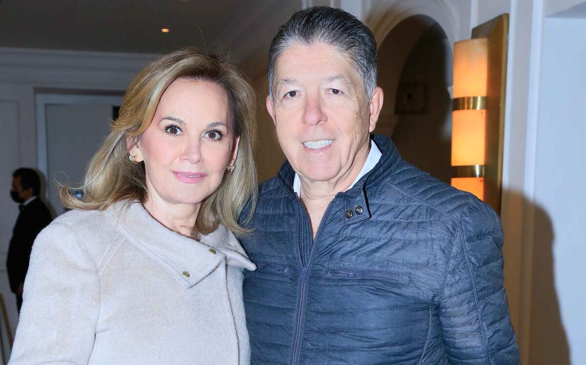 Idalia de Martínez y Raúl Martínez