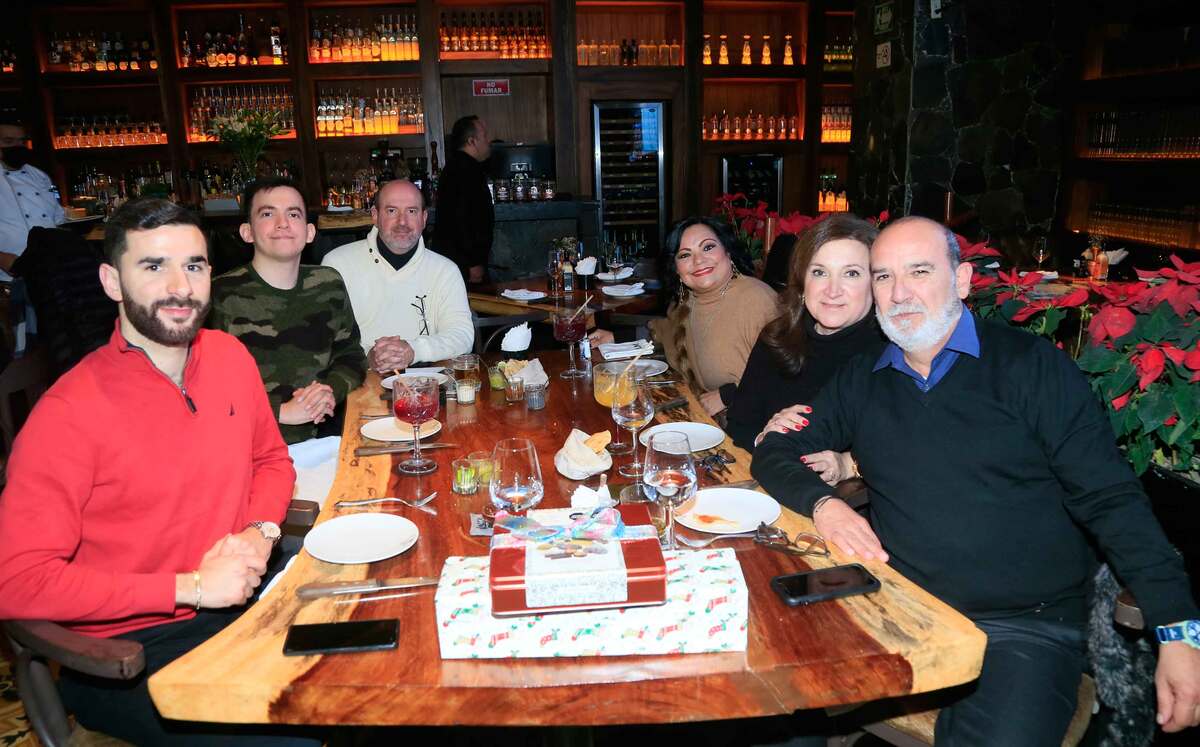 Oscar González Jr, Guillermo Paéz Jr,  Guillermo Paéz, Blanca de Paéz, Irma Paéz y Oscar González
