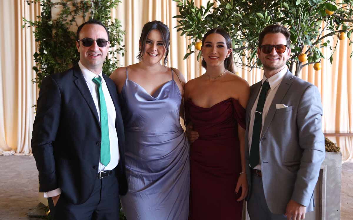 Luis, Victoria, Ely y Miguel
