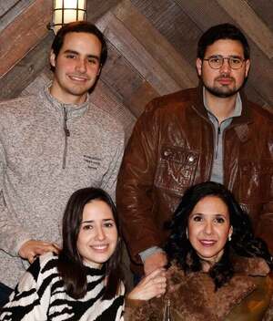 Carlos García, Maru Garza, Paulina Garza, Adrián Garza, Andrés Garza Herrera y Maru Martínez de Garza. Fotos:Omar Valdez y Daniel Saldívar