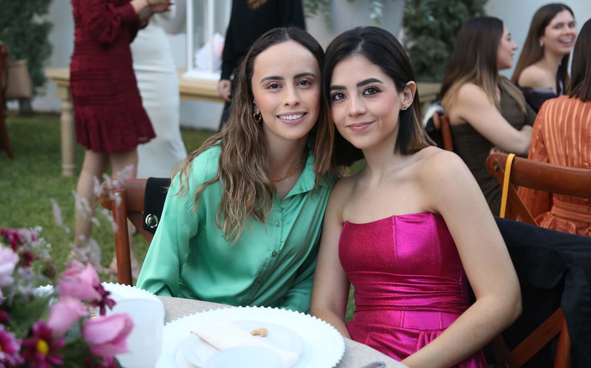 Mayela y Sofía