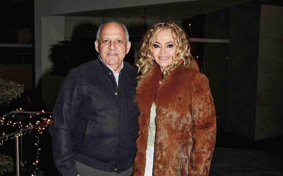 José Manzur y Gladys de Manzur / Fotos: José Chang