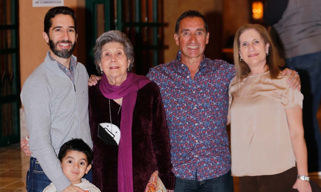 Alejandro Madero, Aurora Kawas, Andrés Madero, Patricia Fretsch y Alejandro Madero