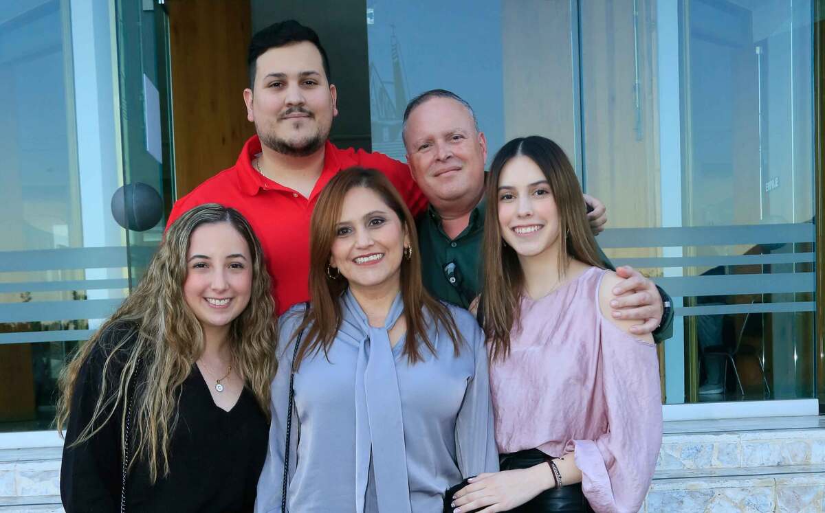 José Romo, José Romo, Claudia Villarreal, Cecilia Villarreal y Roberta Romo