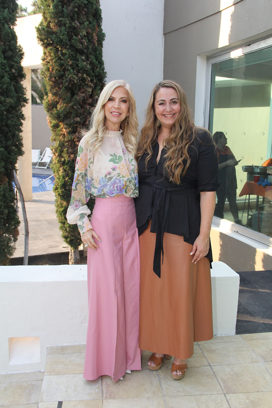 Patricia Calles y Paola Castrejón