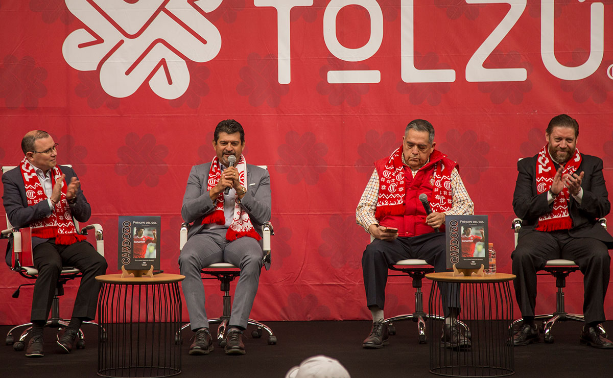 Presentación del libro Cardozo, El Príncipe del Gol