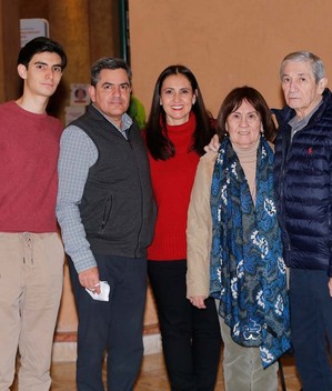 Rodrigo Welsch, Gerardo Welsch, Mónica Alonso, Lupita Alonso, Eduardo Alonso, Fernanda Welsch e Isabella Welsch