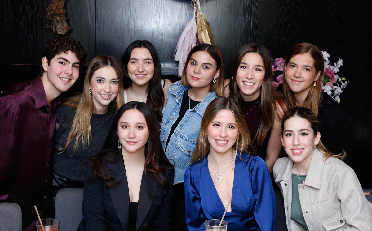Mauricio Villarreal, Priscila Cavazos, Isabella Maldonado, Vivian López, Diana Coindreau,  Roberta Lozano, Elisa Elizondo, Milena Garza y Ana Paula Be
