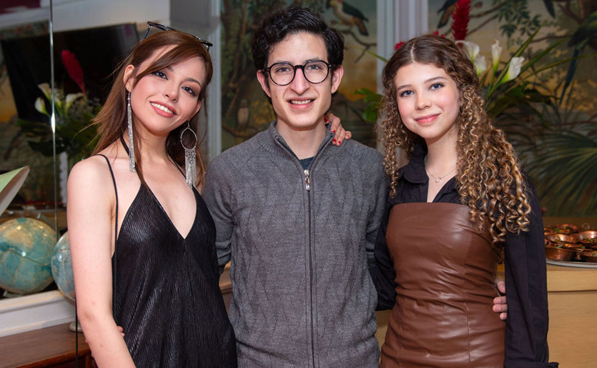 Tania Vázquez, Mauricio Ramírez y Nicole Bleuer