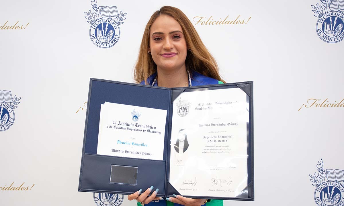 Alondra Hernández