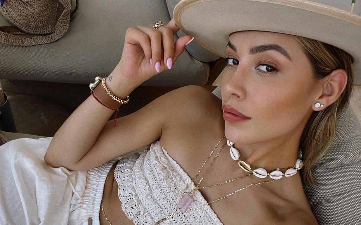 Michelle Salas muestra cómo se debe llevar un bikini amarillo este 2023 (Foto: Instagram)