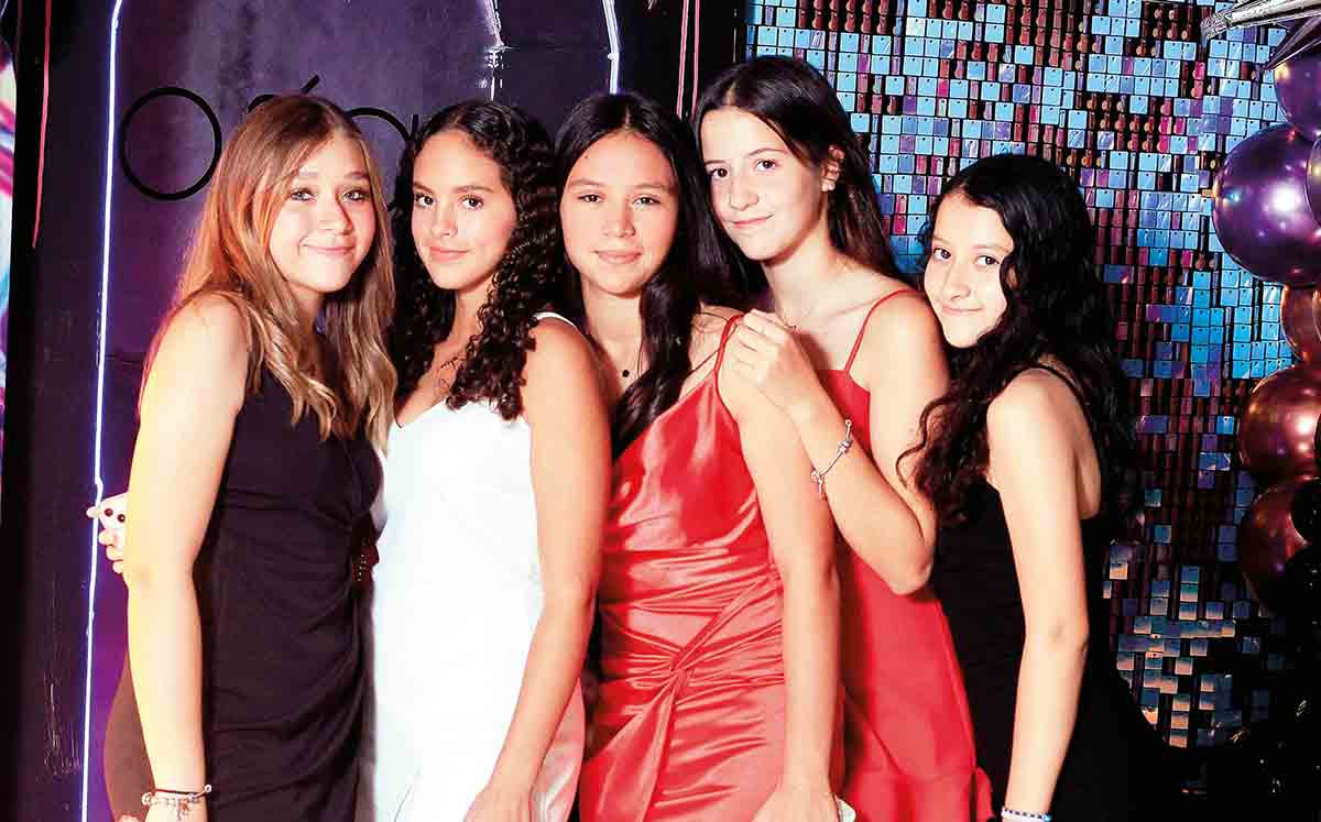 María Regina López, Alexi Monge, Mia Pérez, Mariana Holguera y Ximena Rocha / Fotos: José Chang