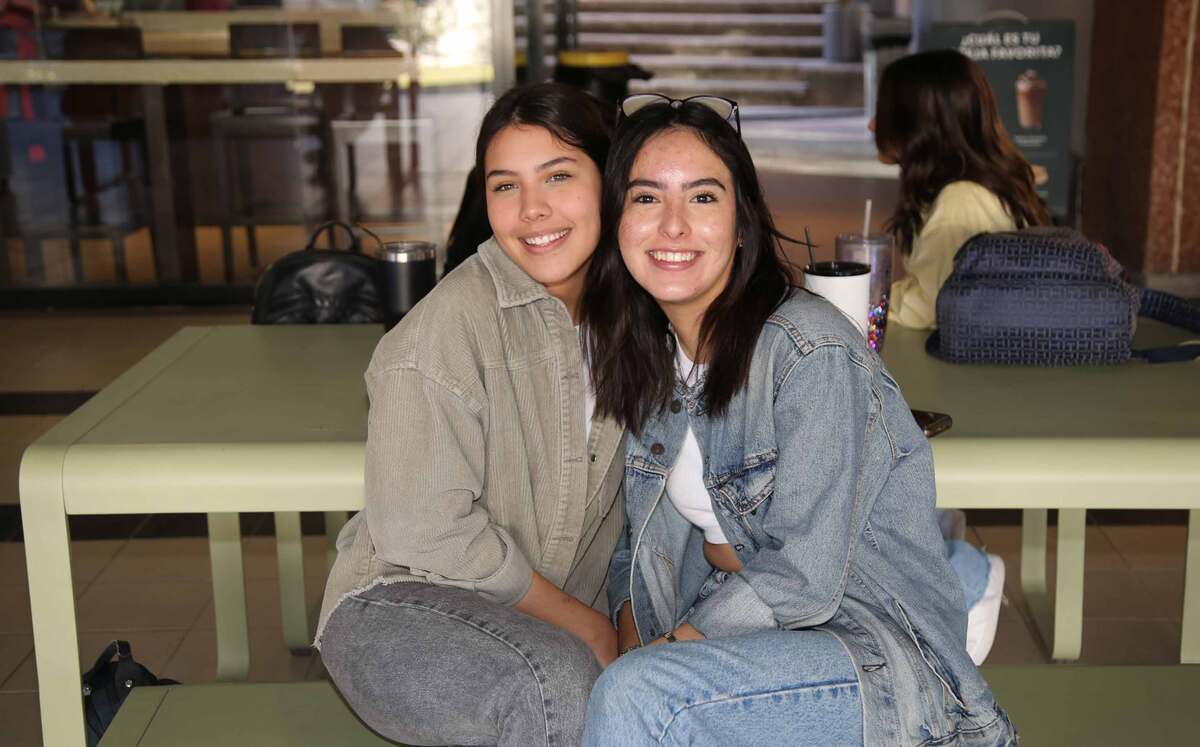 Ale Flores y Alessa Siller