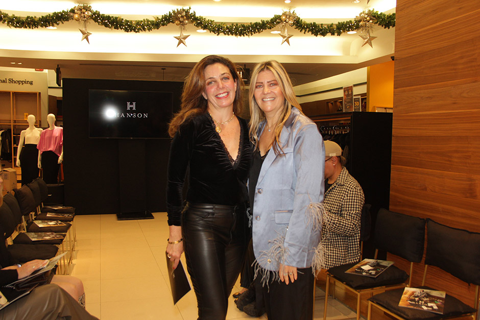 Karina Hernández Urtiz y Lety Shagún.
