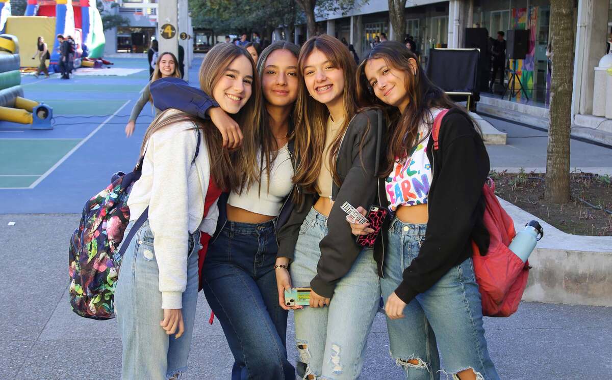 Sofía Garza, Camila Garza, ÁNGELA GUILLÉN e Isabella García