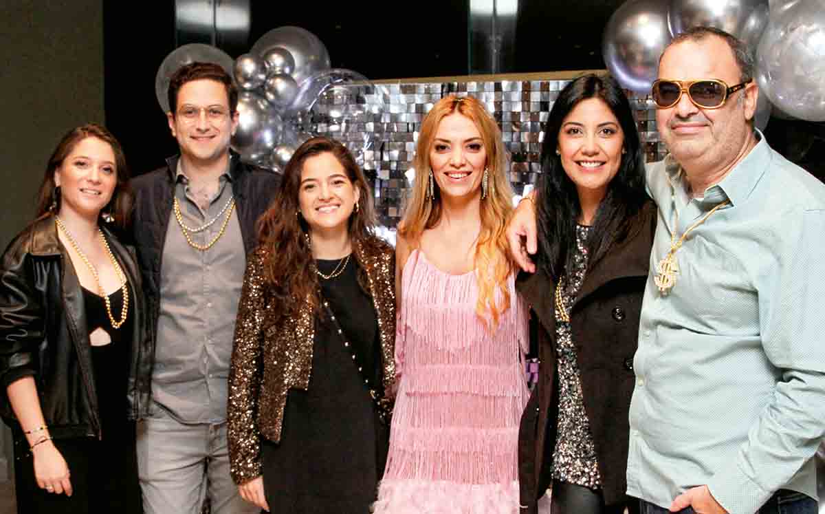 Paulina García junto a sus invitados / Fotos: José Chang