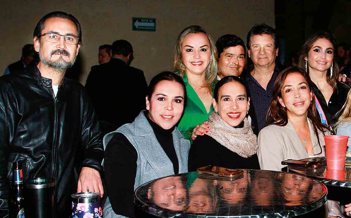 Gustavo Organista, Paloma González, Armando Hernández, José Madaria, Marcela Salazar, Carla Ramírez, Cynthia Aguilar y Fernanda Vela / Fotos: José Cha