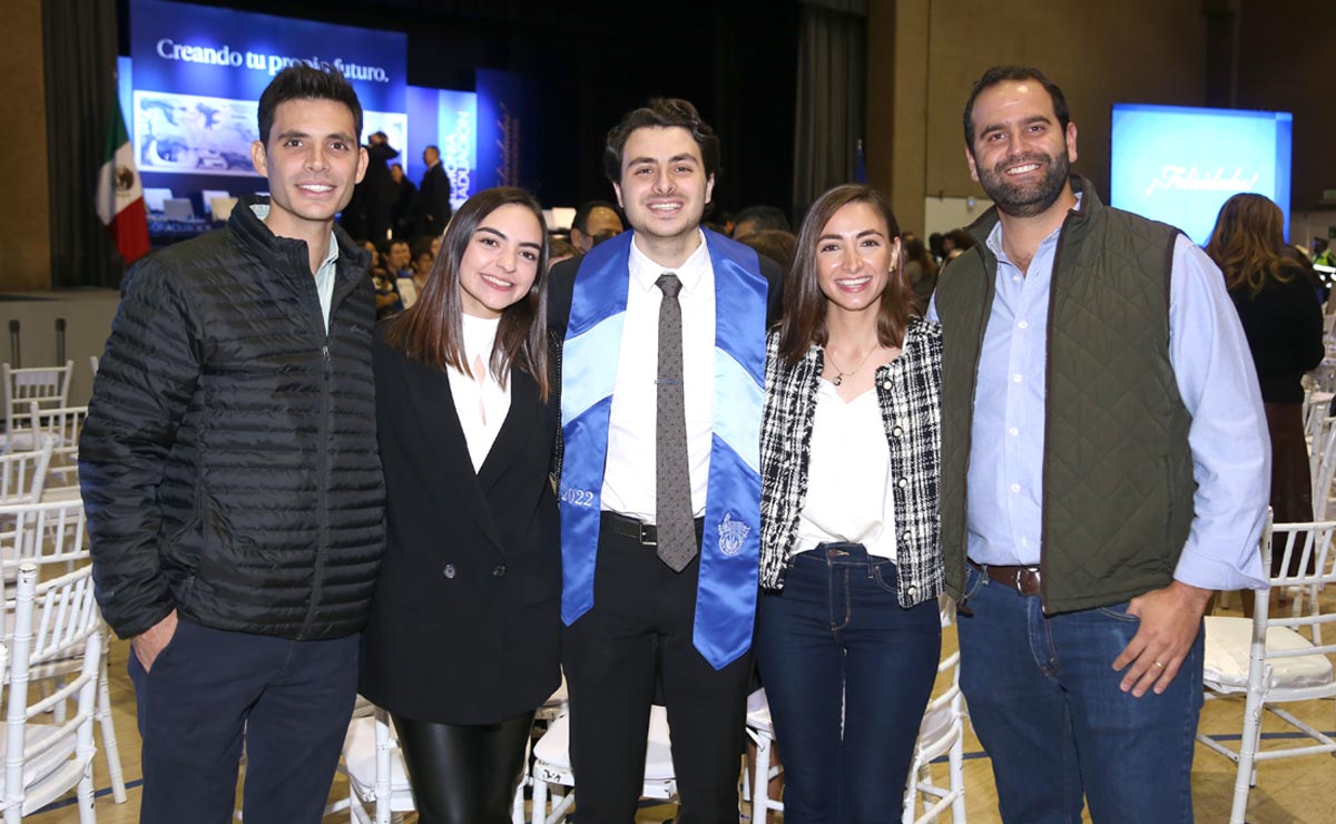 Alberto, Ivanna, Ricardo, Gabriela y Juan Pablo
