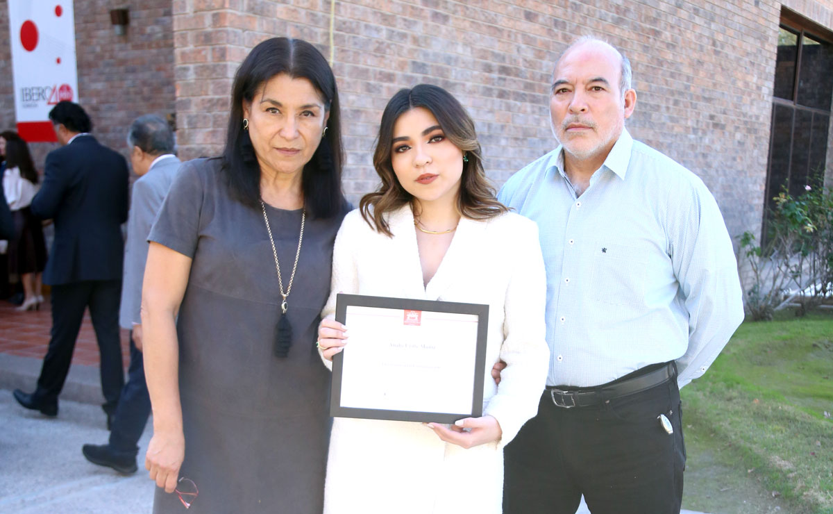Angélica, Anahí y Diego