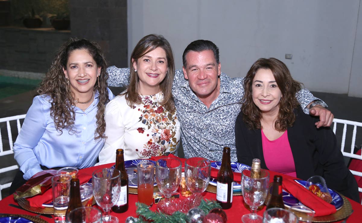 Brenda, Karla, Jorge y Marcela