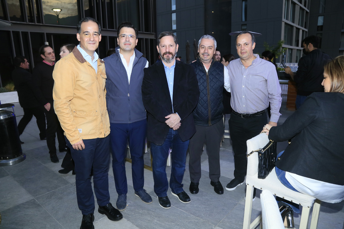 Erick Treviño, Alain Dutoy, Daniel Villagómez, Javier Lozano y José Vela