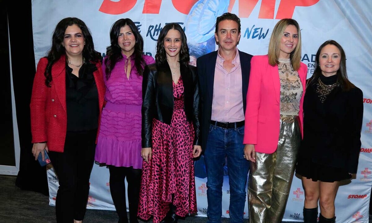 Mariana Franco, Nicole Savignion, Gaby Beltran Joe Hinojosa, Cruz María Cantú y Mayra Macias