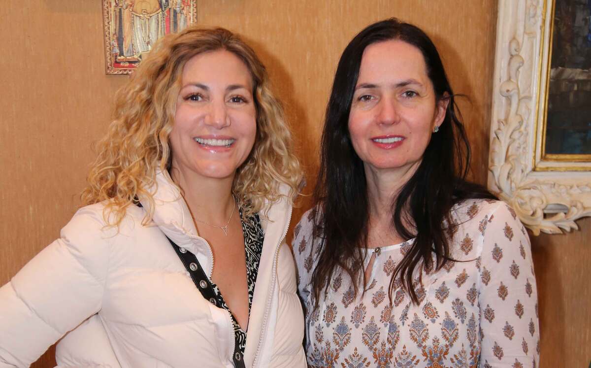 Sofía de la Garza y Mayela Benítez